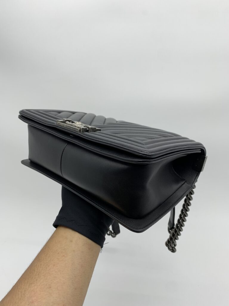 Chanel Boy 25 Chevron Black RHW