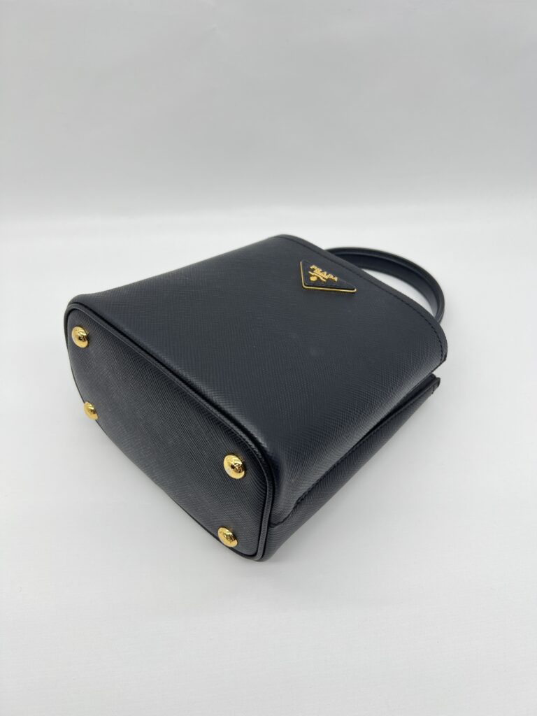 Prada Pannier Bucket Bag Saffiano Cuir Nero/Fuoco