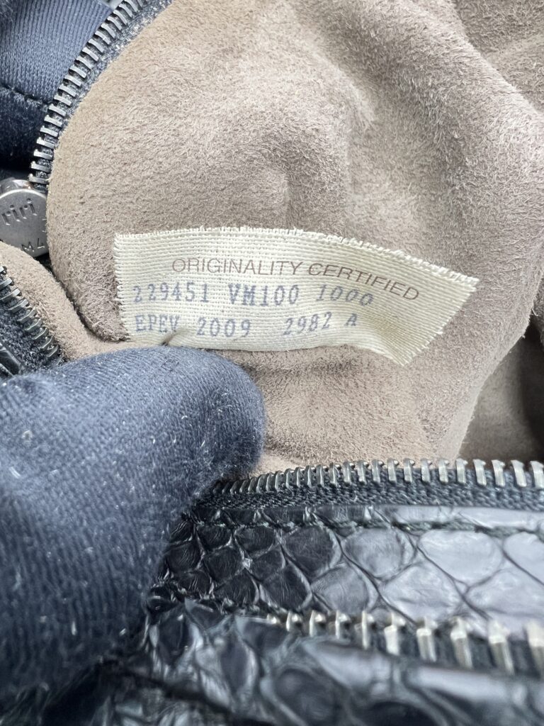 Bottega Veneta Belly Croquet Hobo Bag Phyton Black