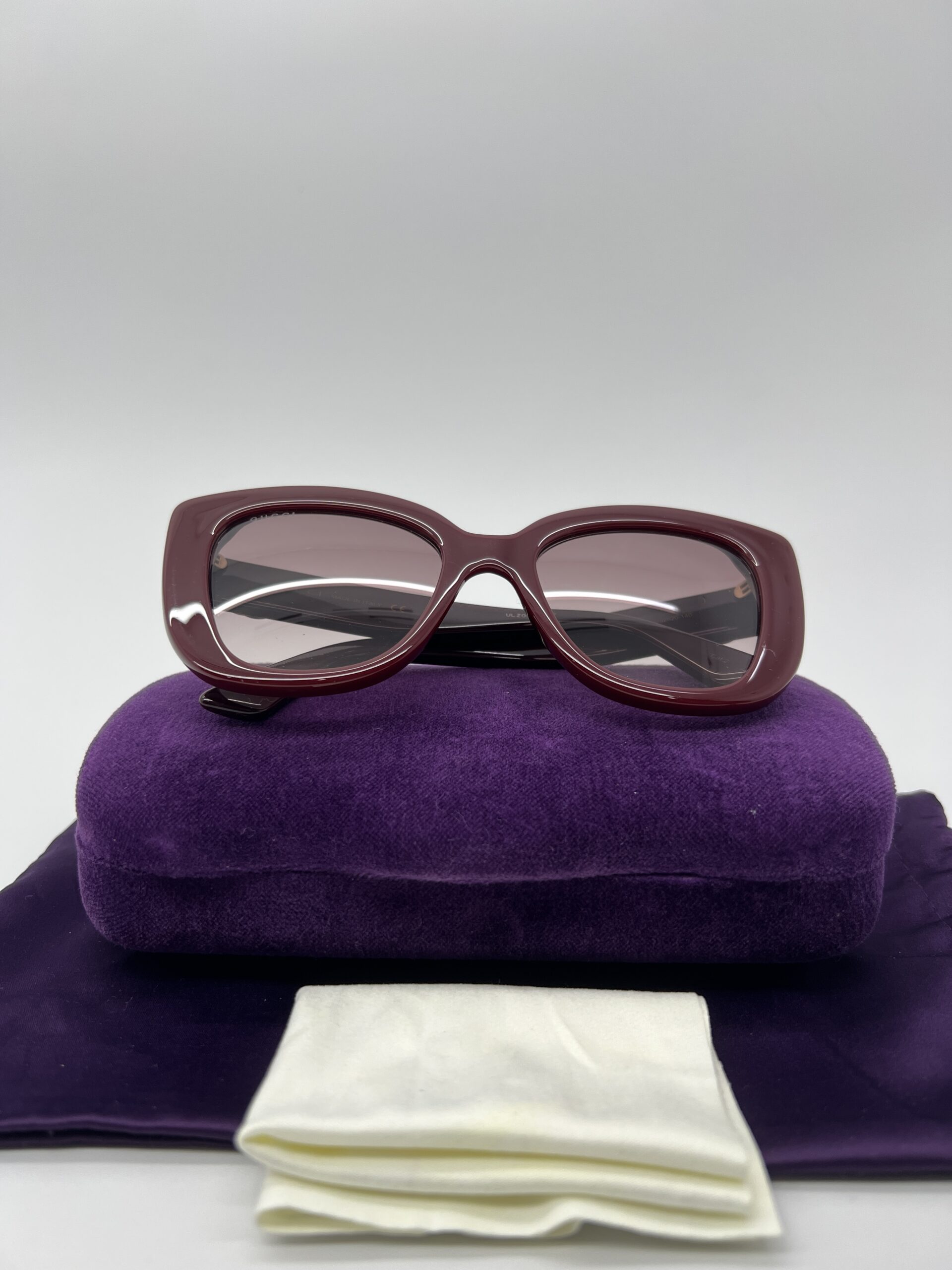 Gucci Sunglasses Cat Eye GG0327S Red