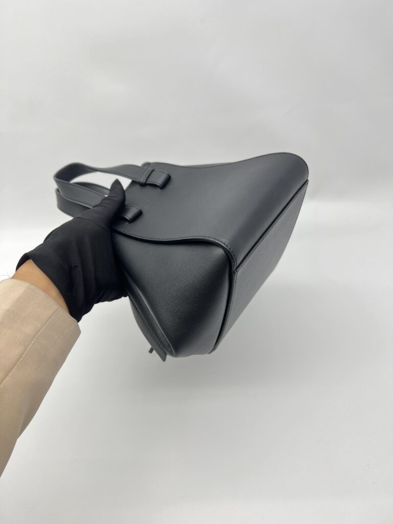 Loewe Hammock Compact Black SHW
