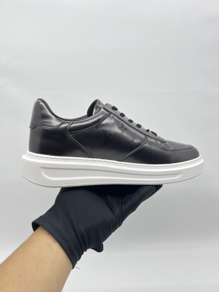 Louis Vuitton Beverly Hills Sneakers Vernis Monogram Dark Silver
