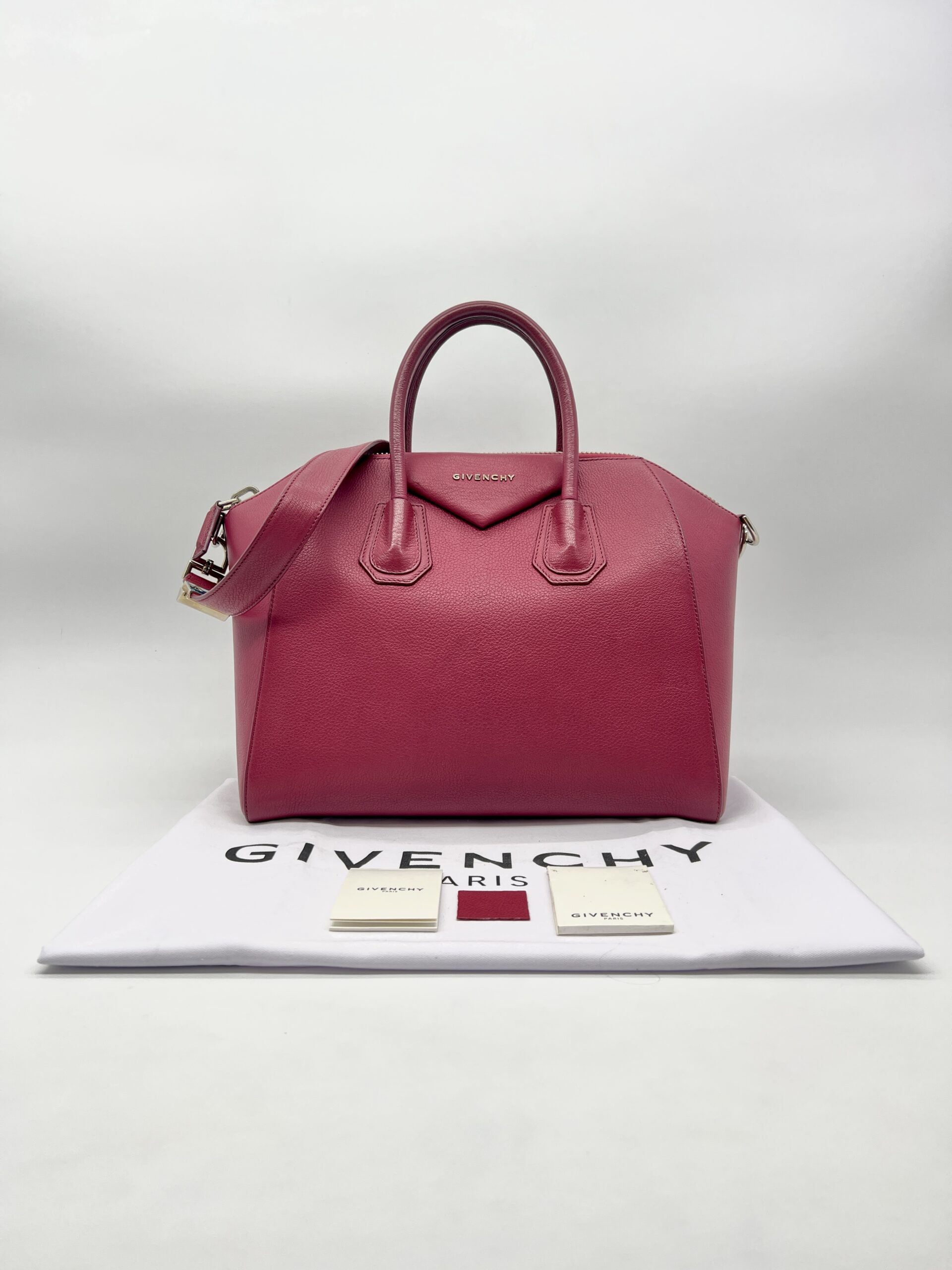 Givenchy Antigona Medium Grained Red SHW