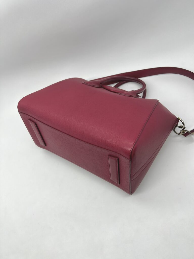 Givenchy Antigona Medium Grained Red SHW