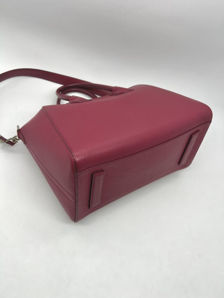 Givenchy Antigona Medium Grained Red SHW