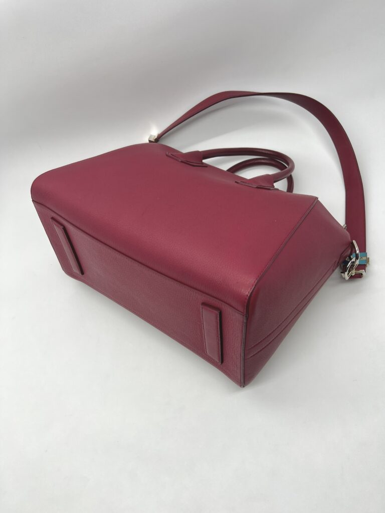 Givenchy Antigona Medium Grained Red SHW