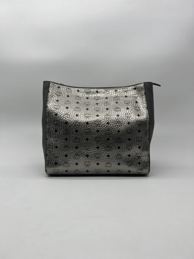 MCM Medium Hobo Metallic Visetos Silver SHW