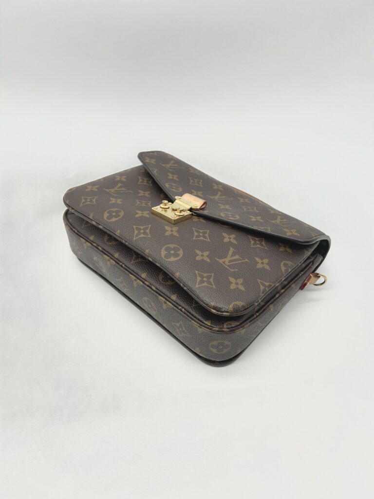 Louis Vuitton Metis MM Monogram GHW