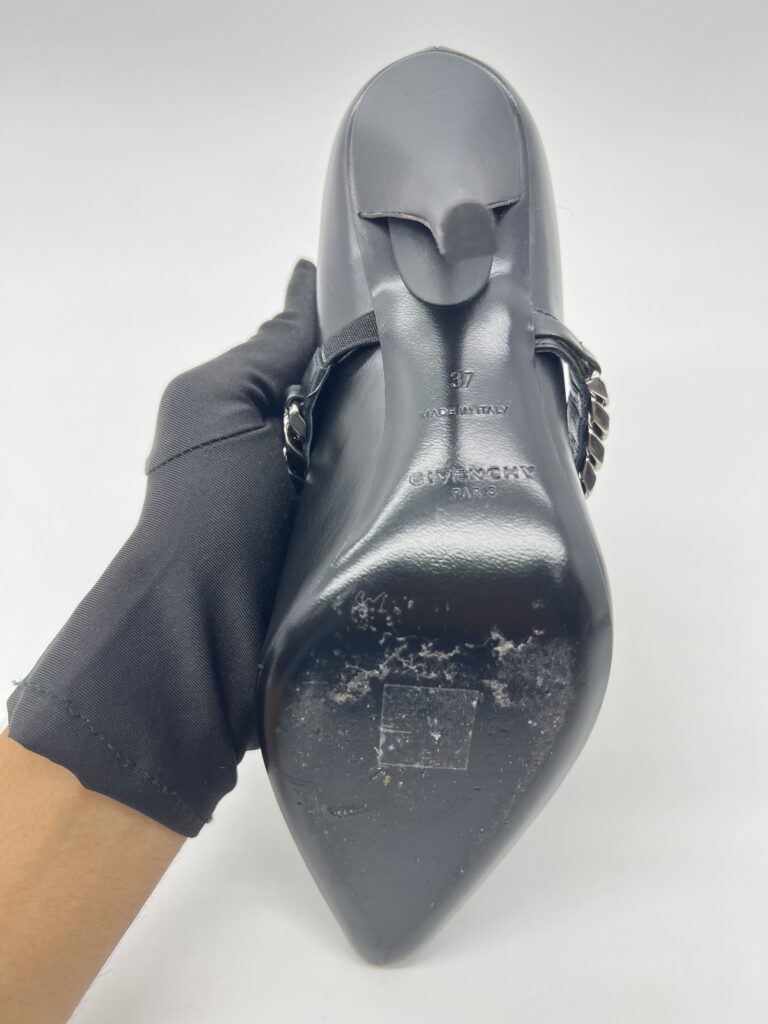 Givenchy Pumps With Chain Black
