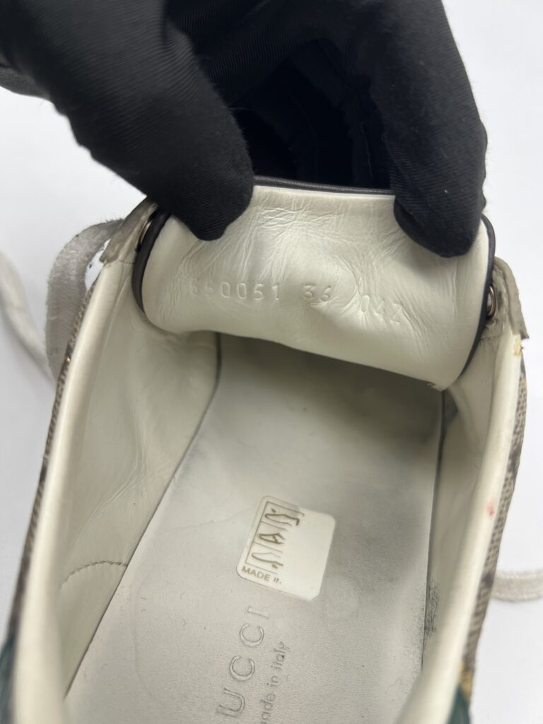 Gucci Ace Sneakers GG Supreme Bee