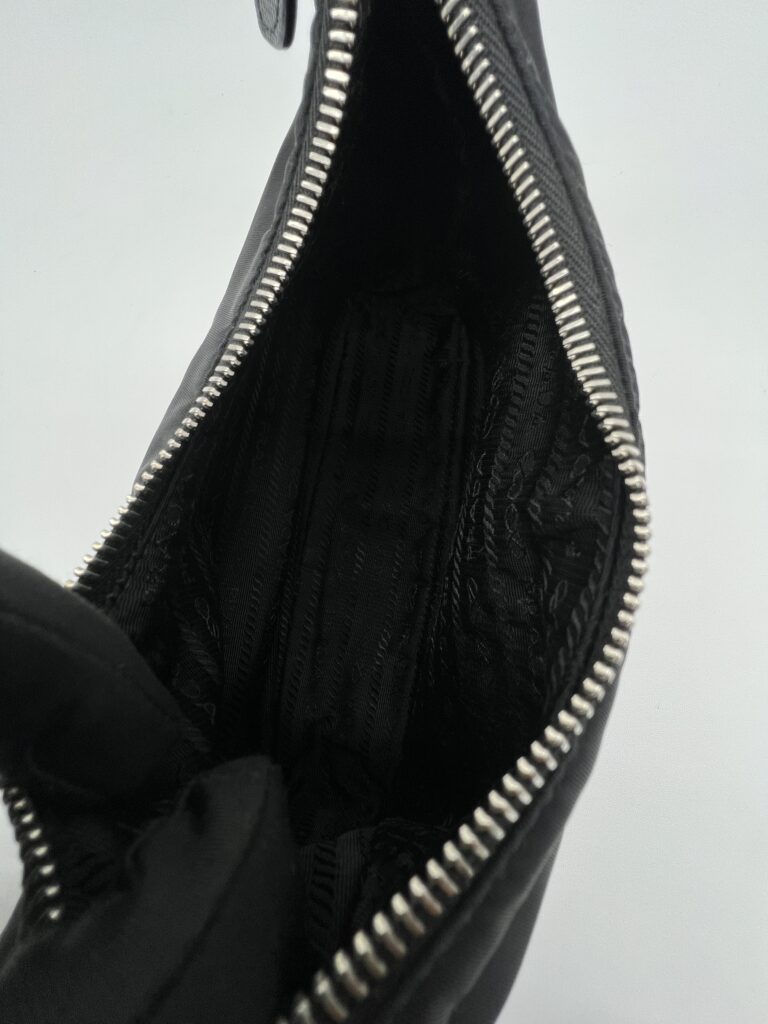 Prada Re Edition 2005 Tessuto Nylon Nero SHW