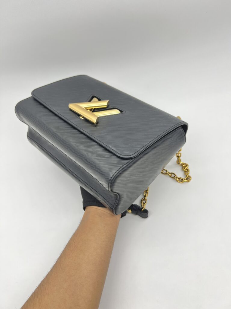 Louis Vuitton Twist MM Epi Noir GHW