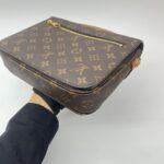 Louis Vuitton Metis MM Monogram GHW