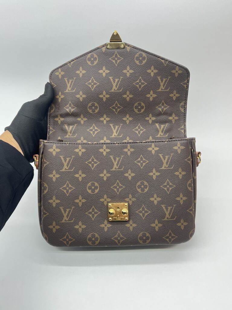 Metis MM Monogram