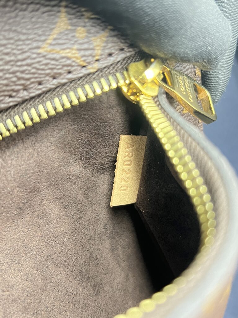 Metis MM Monogram
