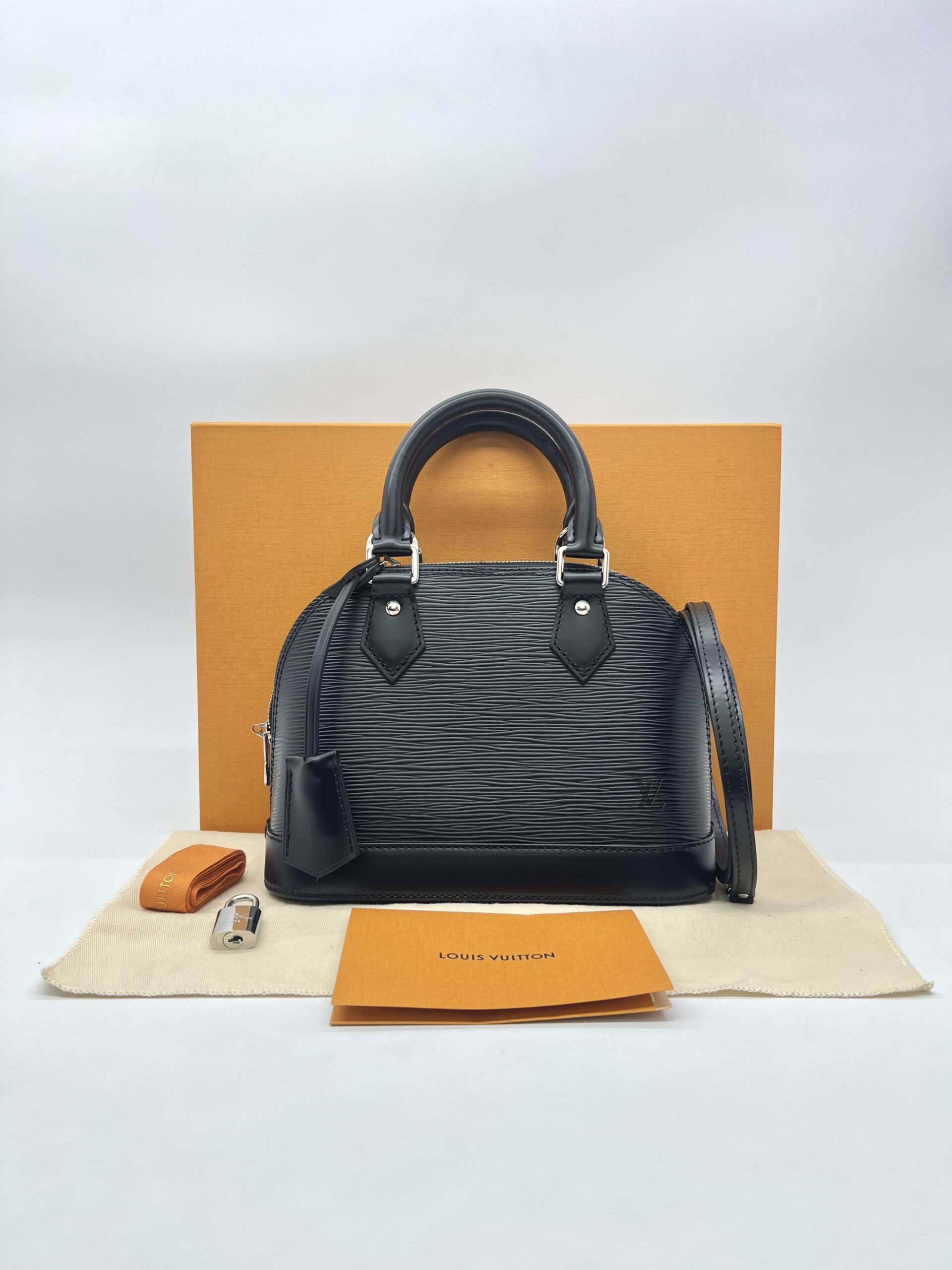 Louis Vuitton Alma BB Epi Noir SHW