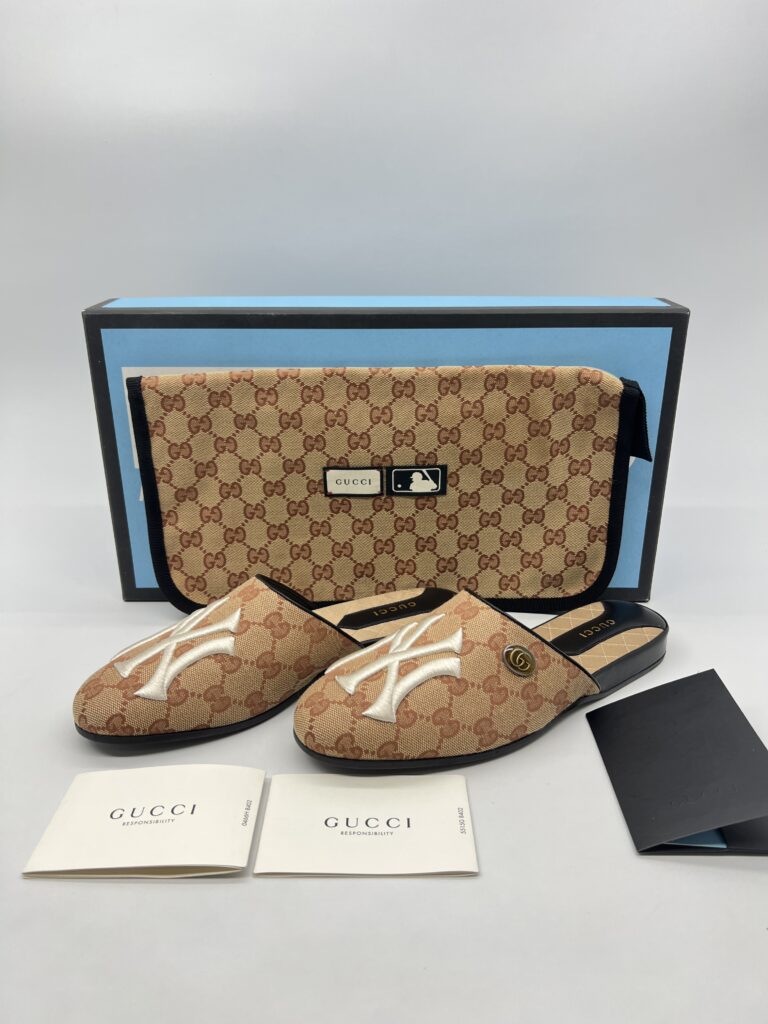Gucci Gucci X Ny Yankees Mules GG Canvas Ny Logo