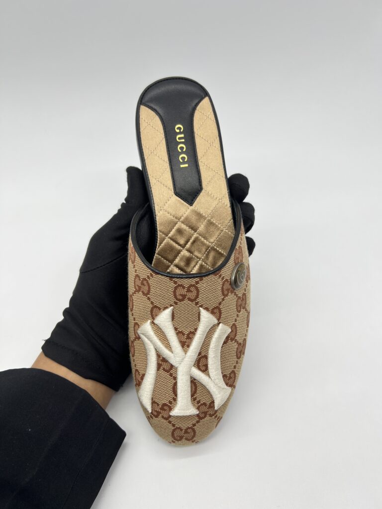 Gucci Gucci X Ny Yankees Mules GG Canvas Ny Logo