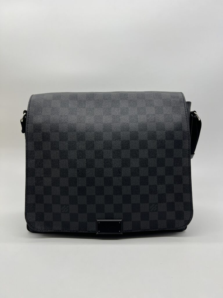 Louis Vuitton District Messenger Damier Graphite SHW