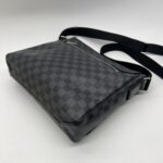 Louis Vuitton District Messenger Damier Graphite SHW
