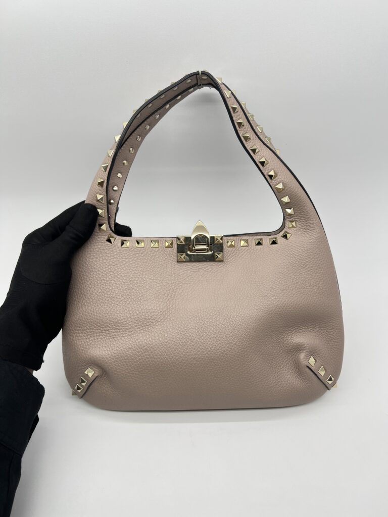 Valentino Rockstud Hobo Grained Poudre GHW