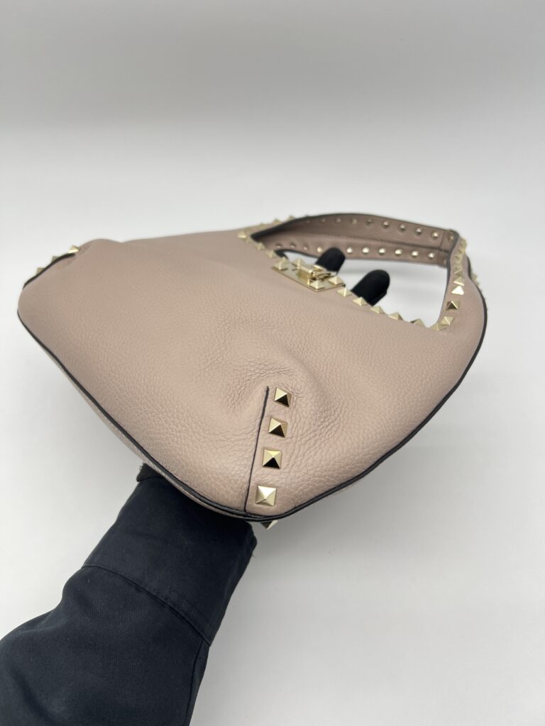 Valentino Rockstud Hobo Grained Poudre GHW