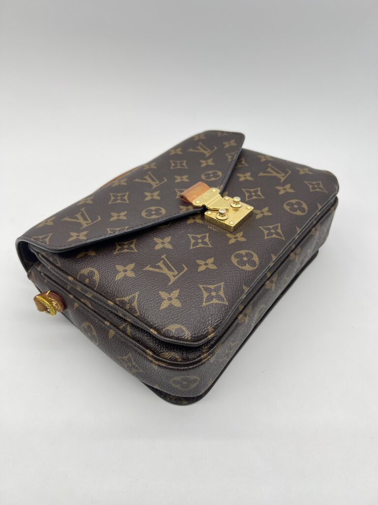 Louis Vuitton Metis MM Monogram GHW