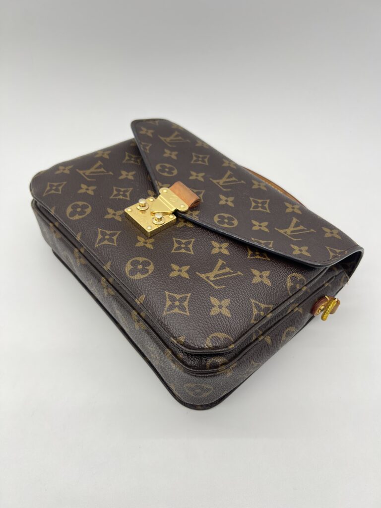 Louis Vuitton Metis MM Monogram GHW