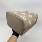 Louis Vuitton Neo Neo MM Monogram Empreinte Giant Tourterelle Creme GHW