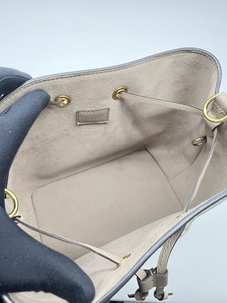 Louis Vuitton Neo Neo MM Monogram Empreinte Giant Tourterelle Creme GHW