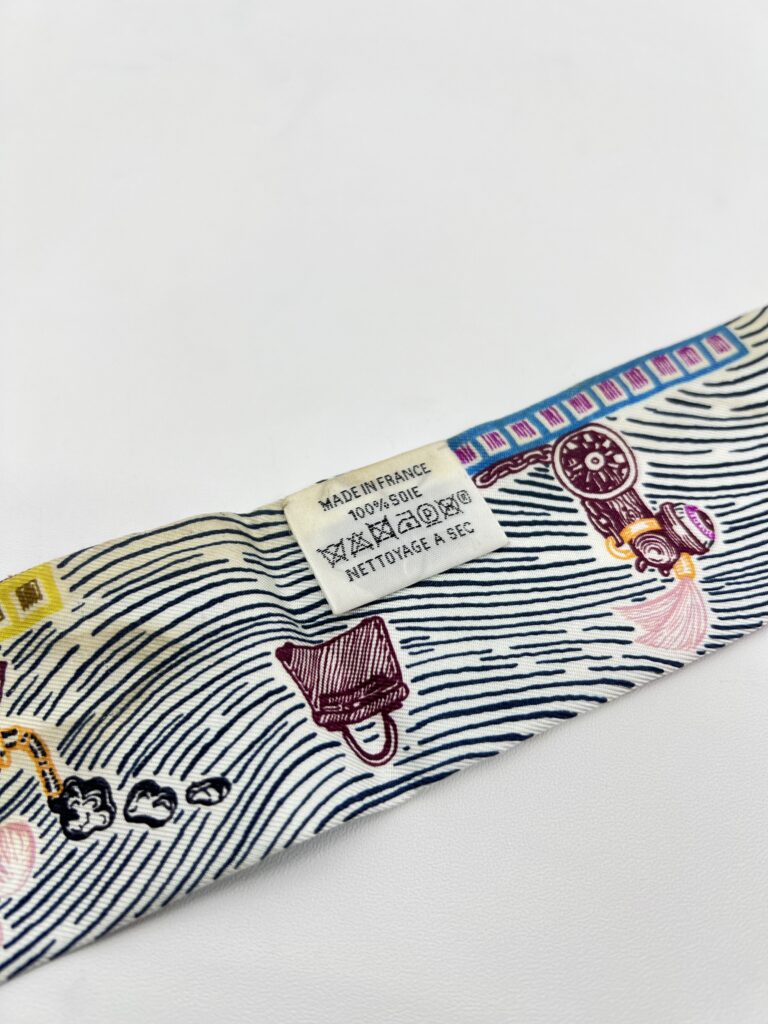 Hermes Twilly Super Silk Quest Bleu Cobalt/Rose/Jaune