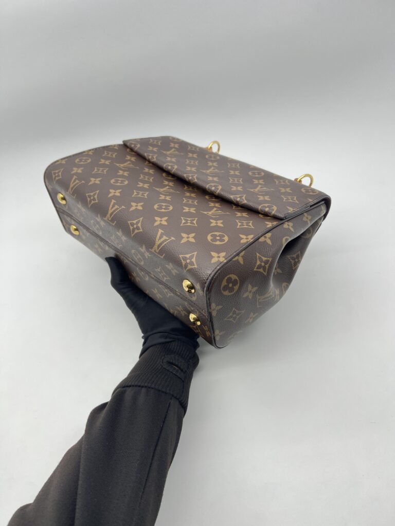 Louis Vuitton Cluny MM Monogram GHW