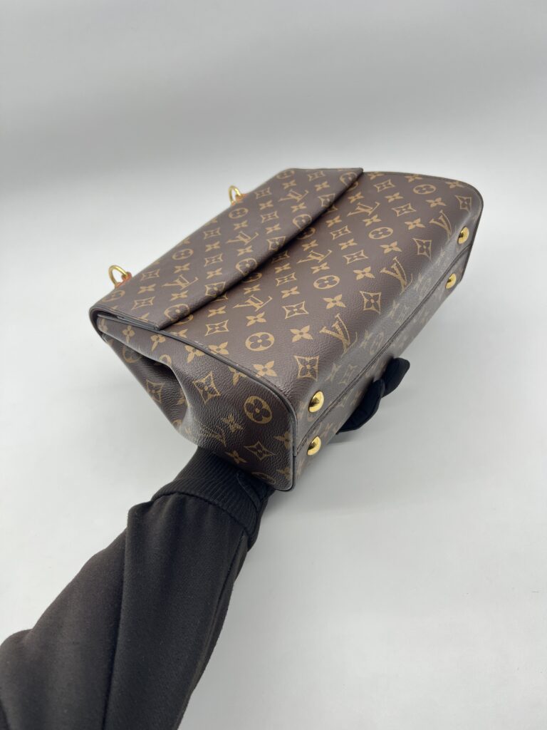 Louis Vuitton Cluny MM Monogram GHW