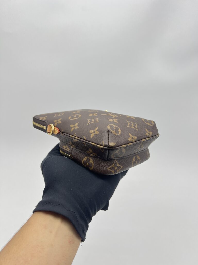 Louis Vuitton Utility Phone Sling Monogram GHW