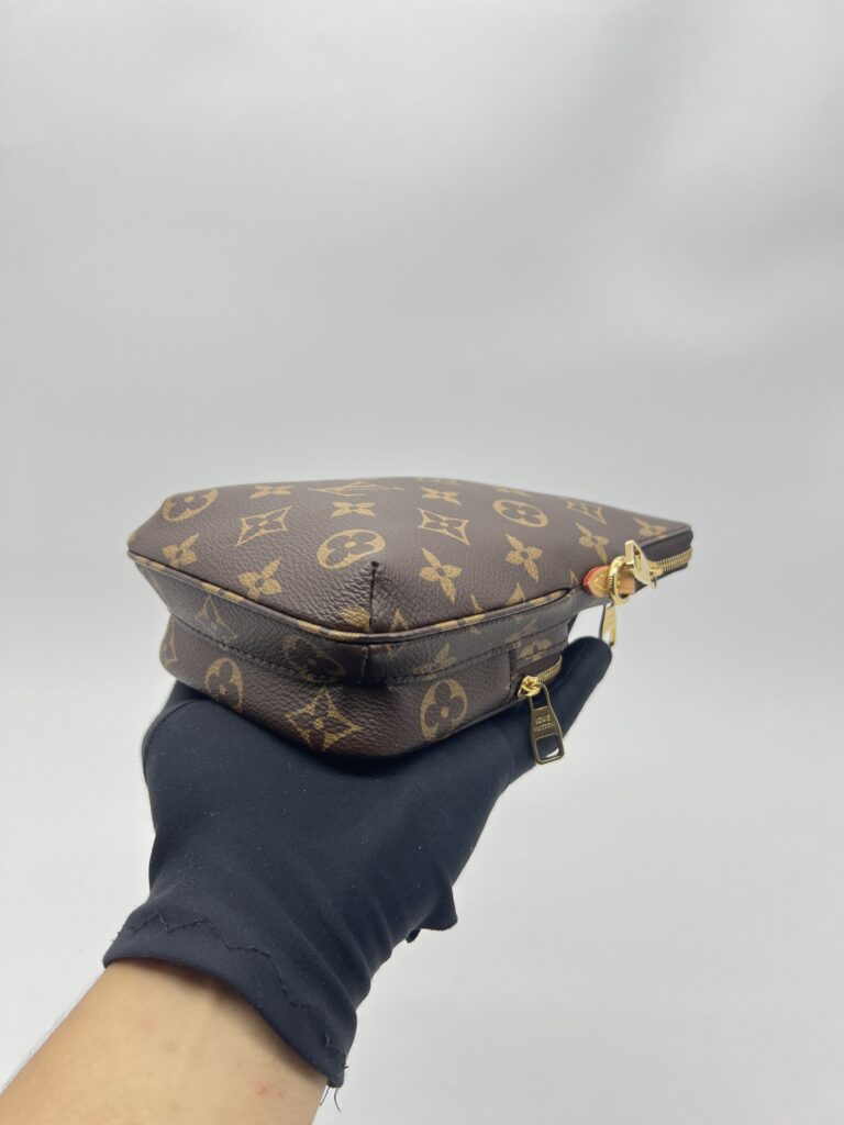 Louis Vuitton Utility Phone Sling Monogram GHW