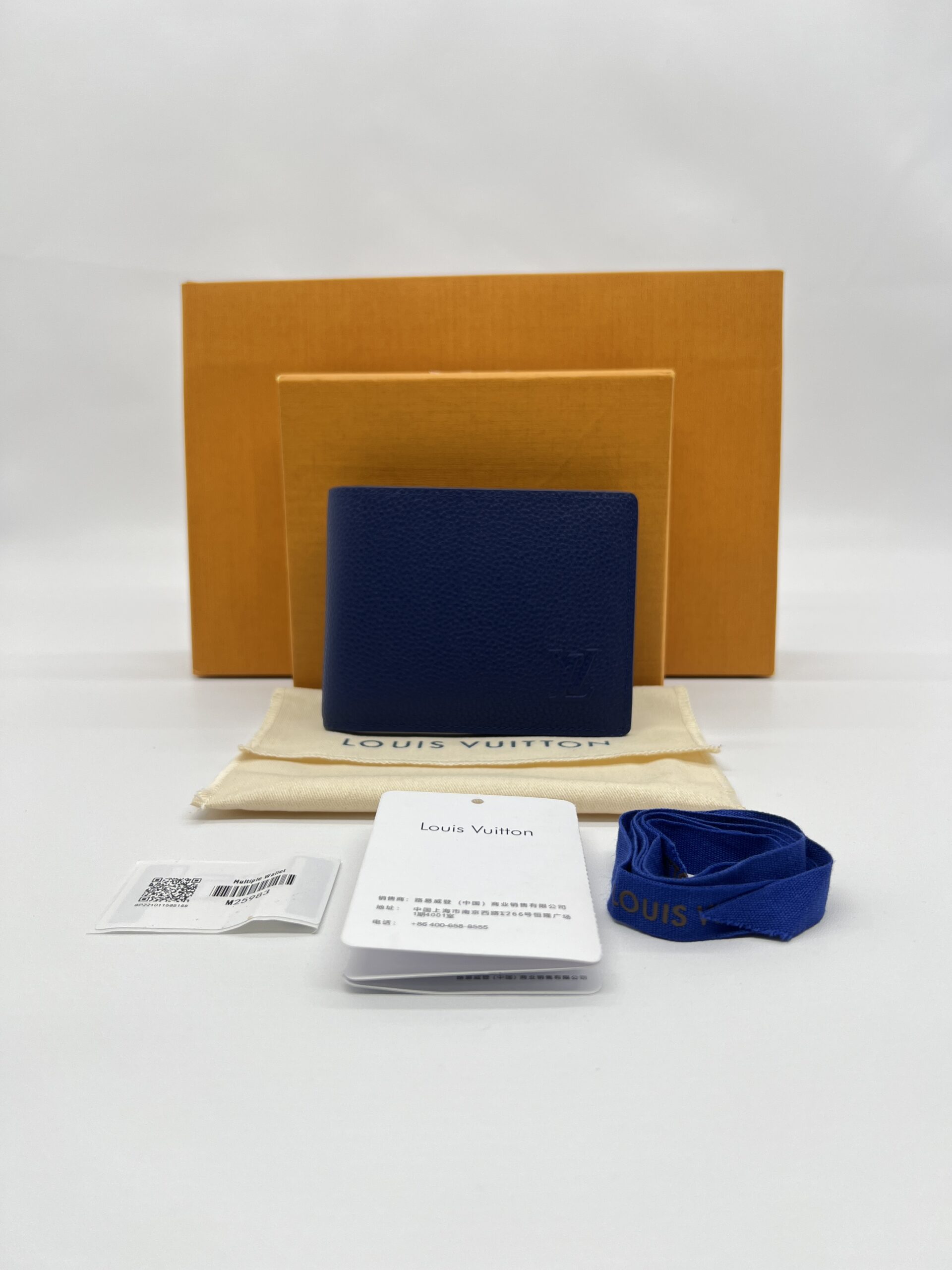 Louis Vuitton Multiple Wallet Aerogram Navy