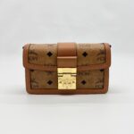 Tracy Mini Chain Crossbody Visetos Cognac