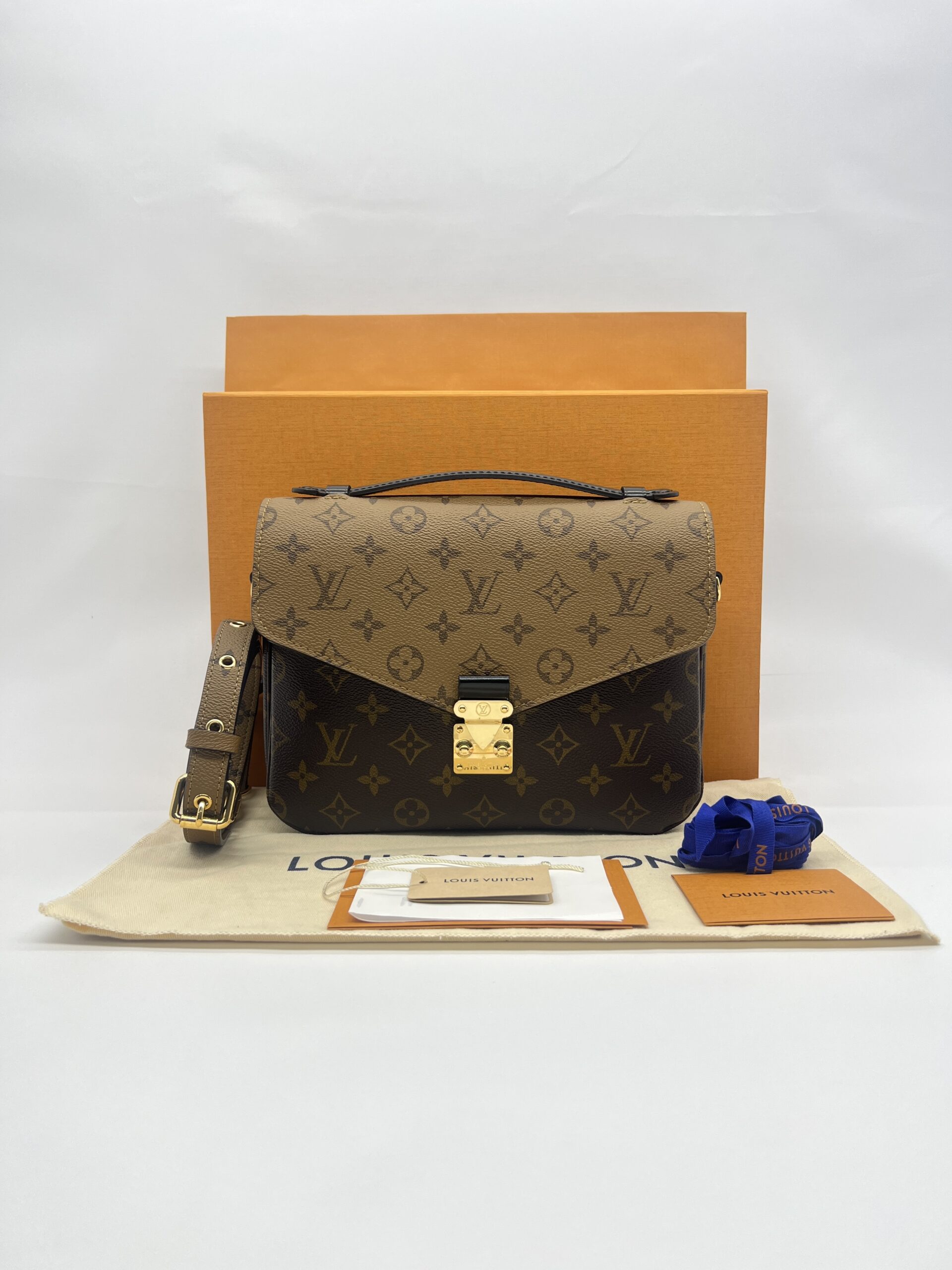 Louis Vuitton Metis MM Monogram Reverse GHW