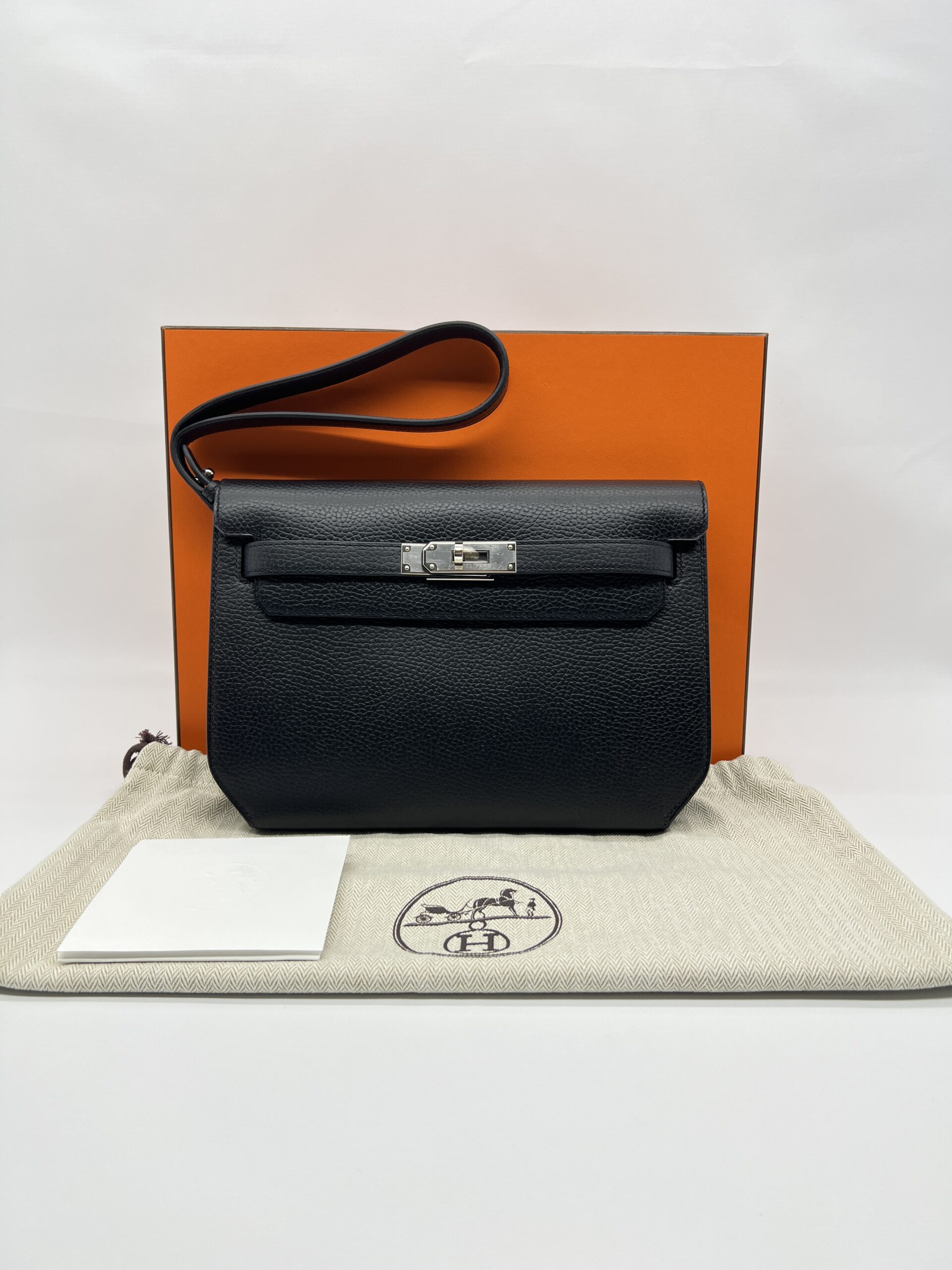 Hermes Kelly Depeches 25 Pouch Togo Noir PHW
