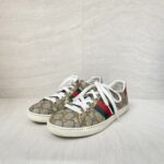 Gucci Ace Sneakers GG Supreme Bee