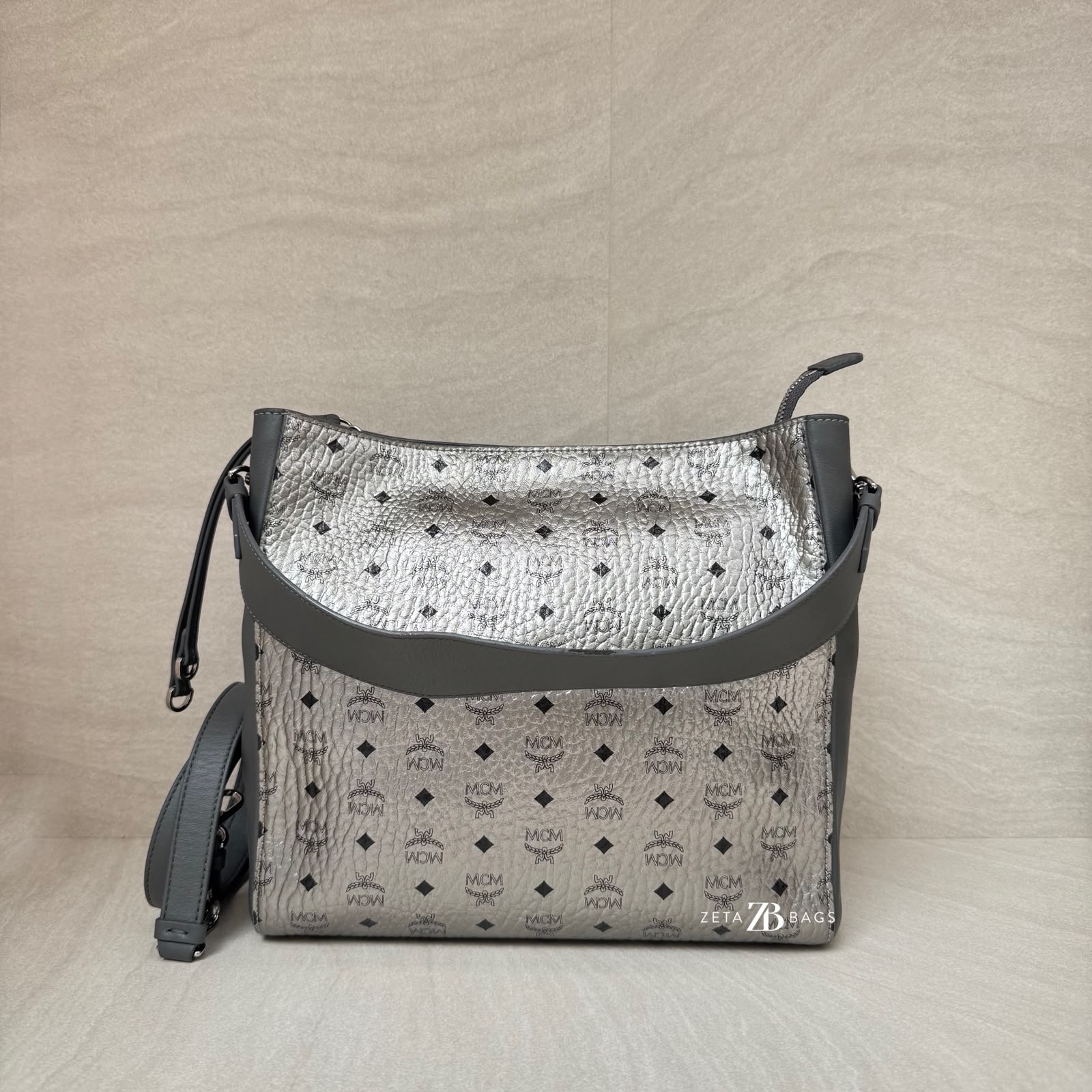 MCM Medium Hobo Metallic Visetos Silver SHW
