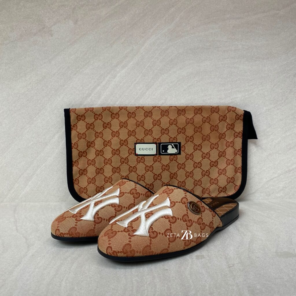 Gucci Gucci X Ny Yankees Mules GG Canvas Ny Logo