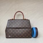 Louis Vuitton Cluny MM Monogram GHW