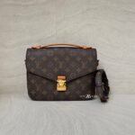 Louis Vuitton Metis MM Monogram GHW
