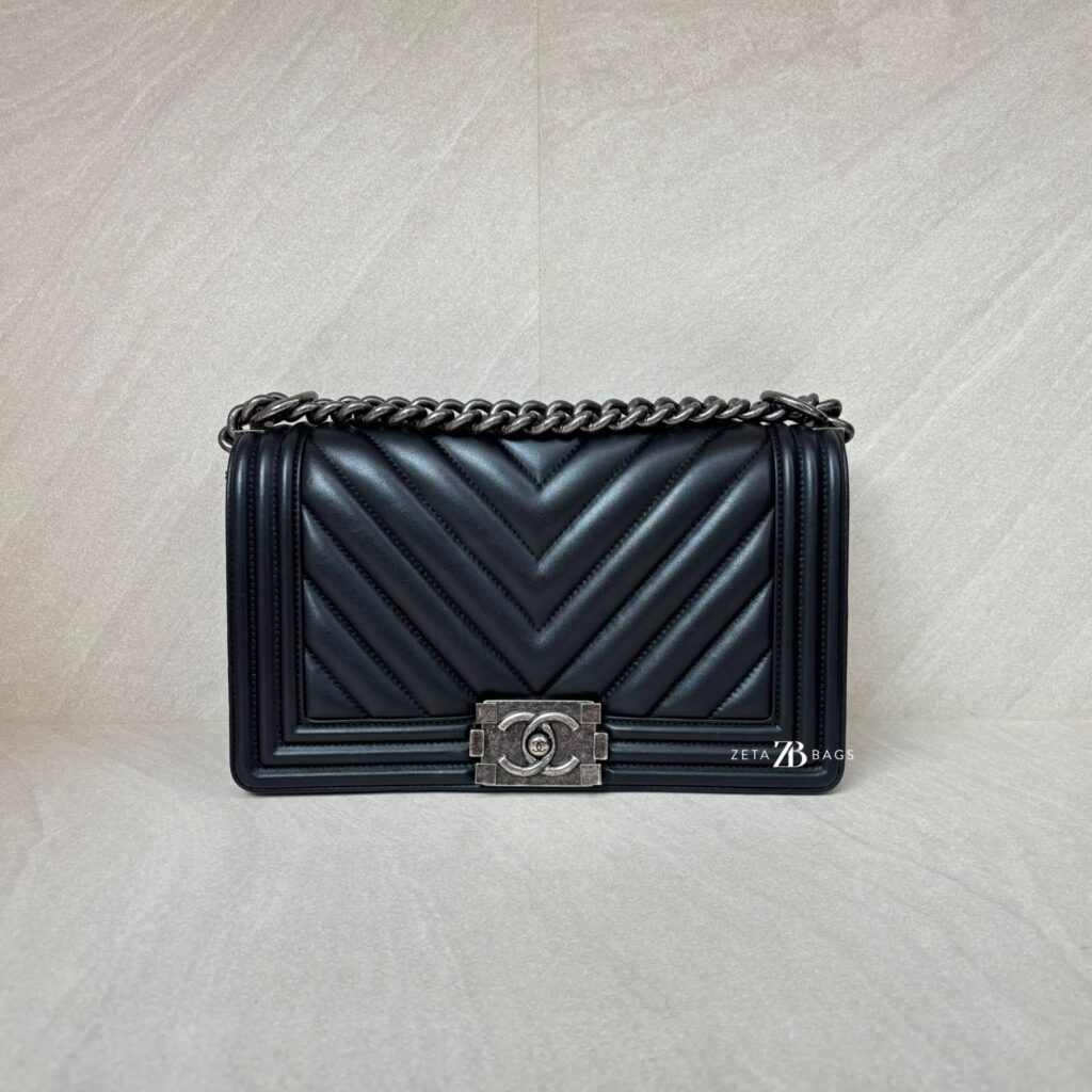 Chanel Boy 25 Chevron Black RHW