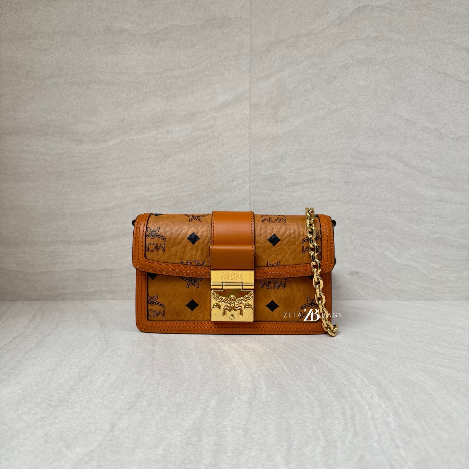 Tracy Mini Chain Crossbody Visetos Cognac