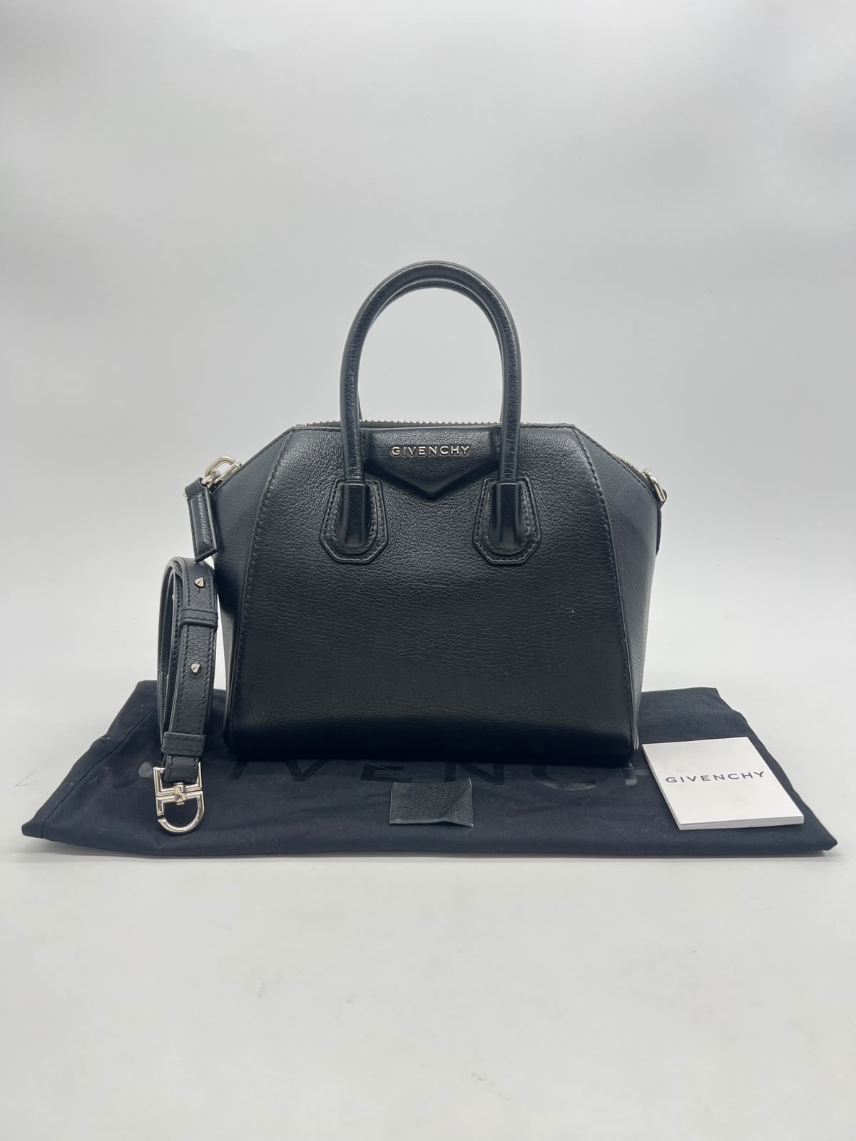 Mini Antigona Grained Black SHW