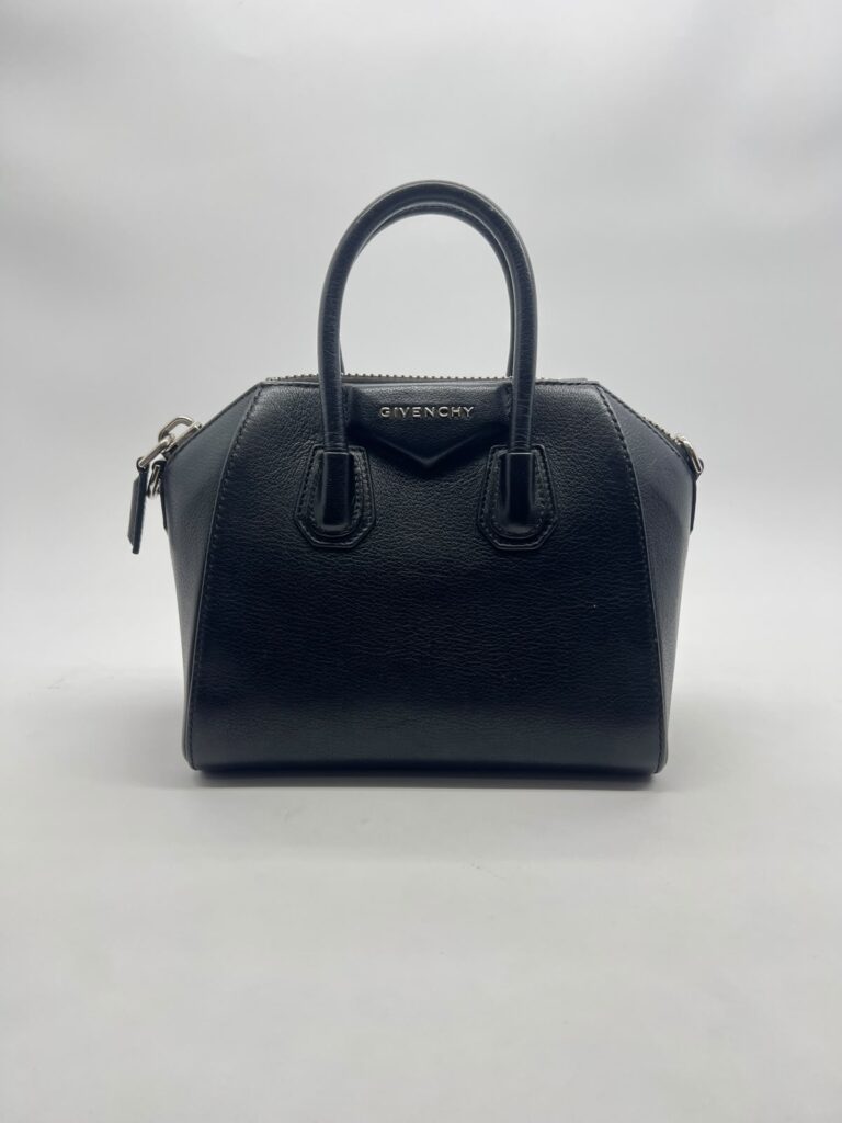 Mini Antigona Grained Black SHW