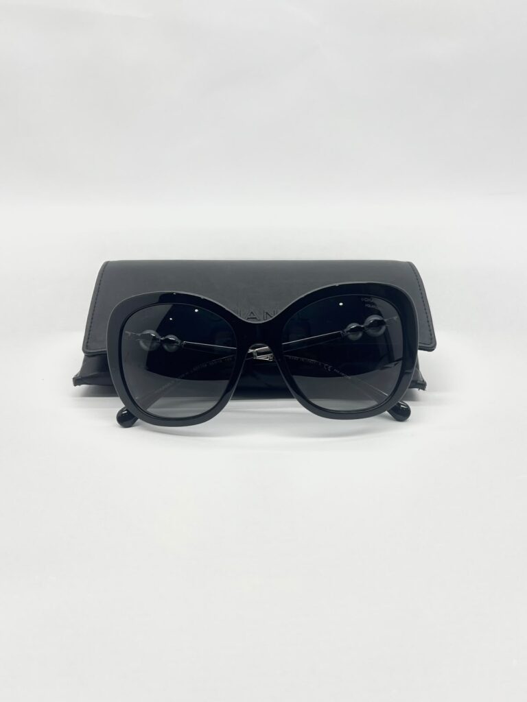 Polarized Butterfly Winter Pearl Black Sunglasses