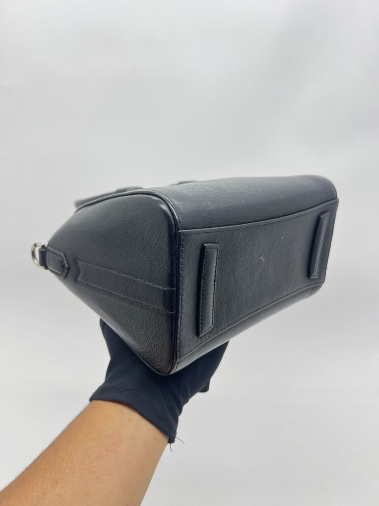 Mini Antigona Grained Black SHW